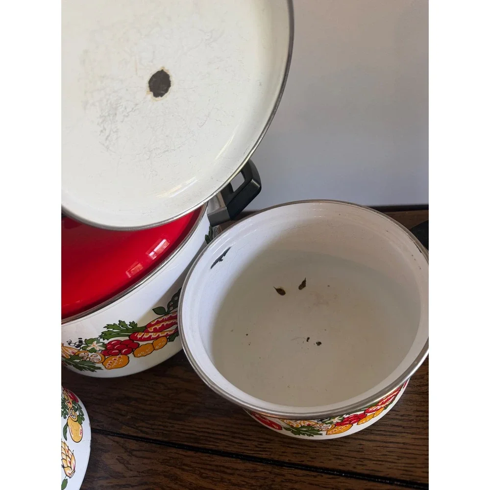 Vintage Enamel Cookware Set 3 Pots Red Lids White Vegetable Print Good Retro 70s